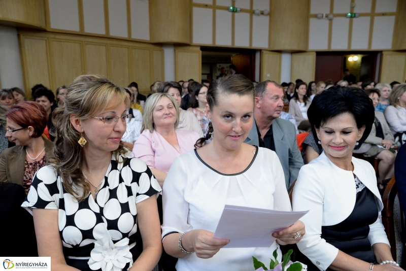 Köztisztviselők napja