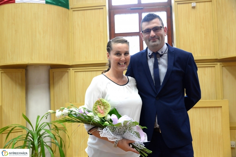 Köztisztviselők napja