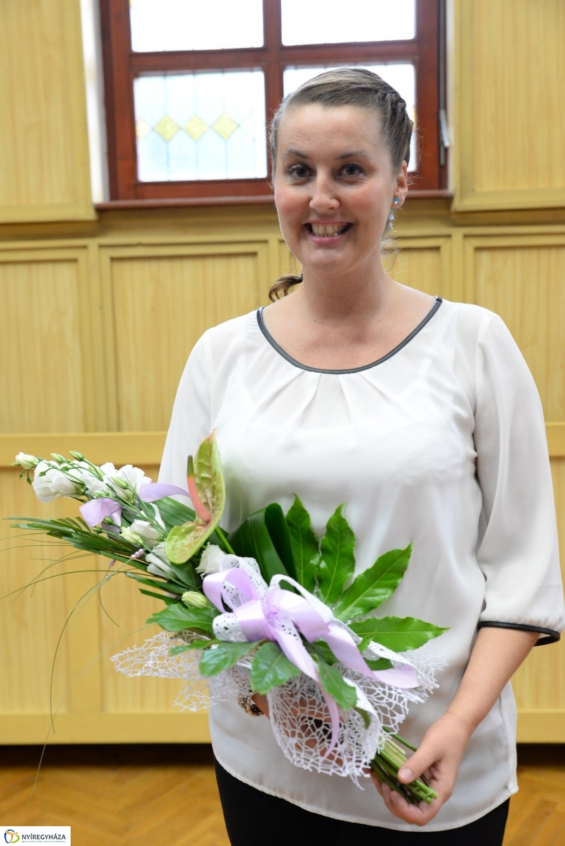 Köztisztviselők napja