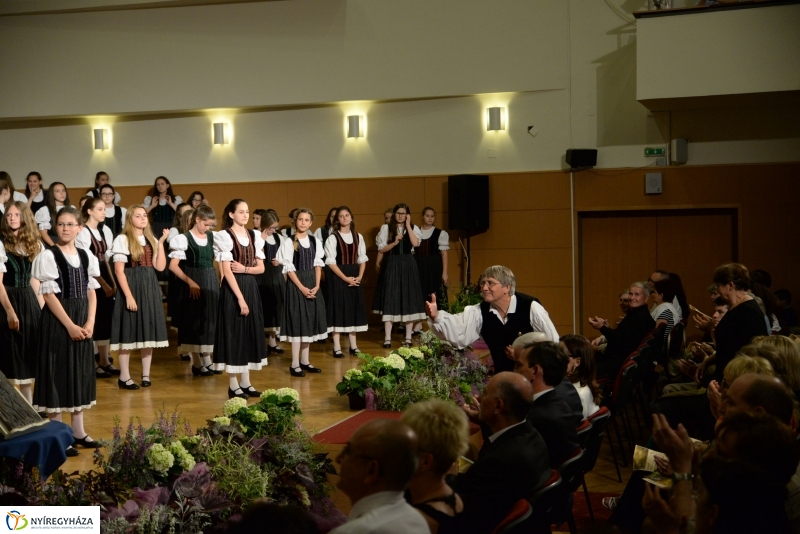 Ünnepi harangavató a Cantemusnál