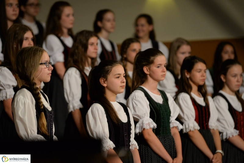 Ünnepi harangavató a Cantemusnál