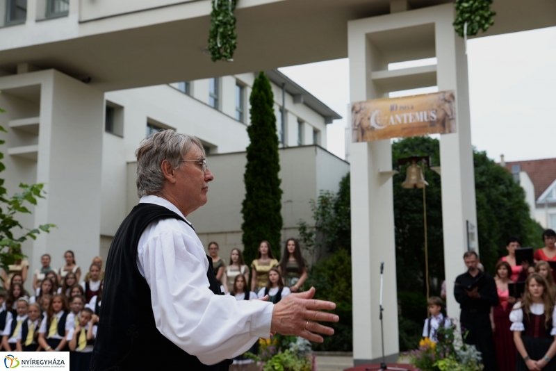 Ünnepi harangavató a Cantemusnál