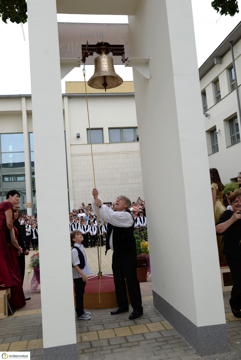 Ünnepi harangavató a Cantemusnál