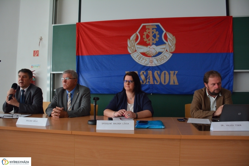 Vasas Nyári Egyetem 