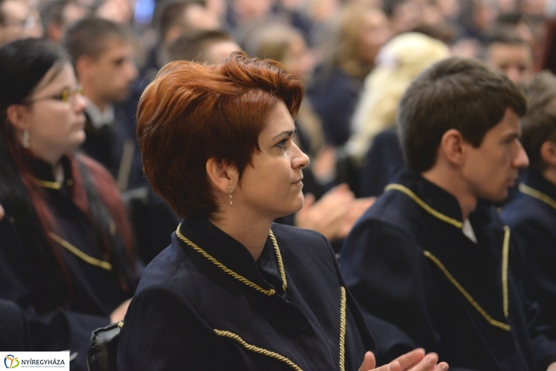 Oklevélátadó ünnepség a Nyíregyházi Főiskolán