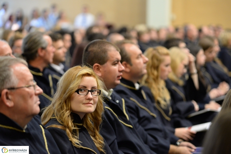Oklevélátadó ünnepség a Nyíregyházi Főiskolán