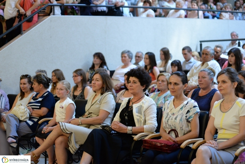 Oklevélátadó ünnepség a Nyíregyházi Főiskolán