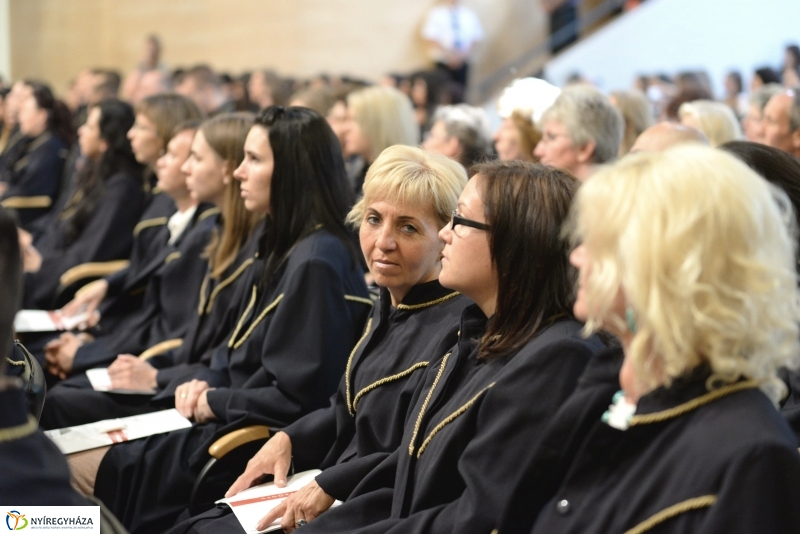 Oklevélátadó ünnepség a Nyíregyházi Főiskolán