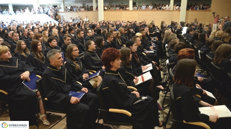 Oklevélátadó ünnepség a Nyíregyházi Főiskolán