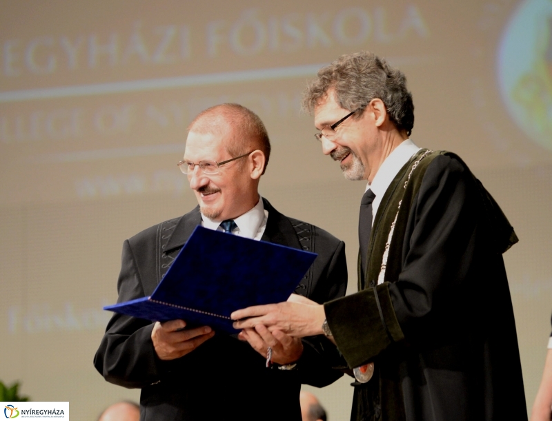 Oklevélátadó ünnepség a Nyíregyházi Főiskolán