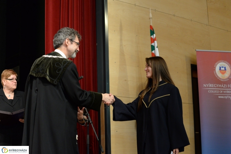 Oklevélátadó ünnepség a Nyíregyházi Főiskolán