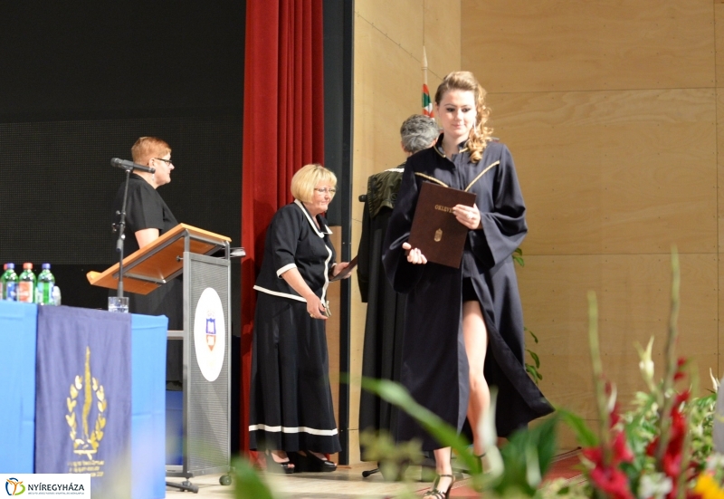 Oklevélátadó ünnepség a Nyíregyházi Főiskolán