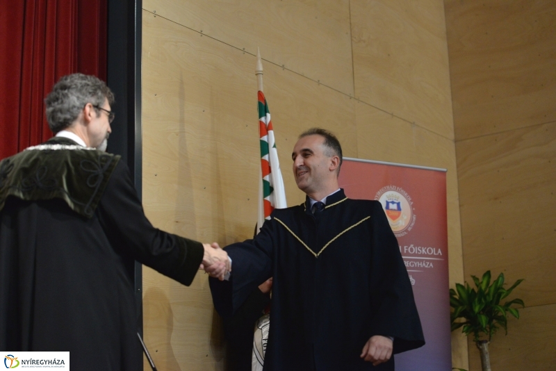 Oklevélátadó ünnepség a Nyíregyházi Főiskolán