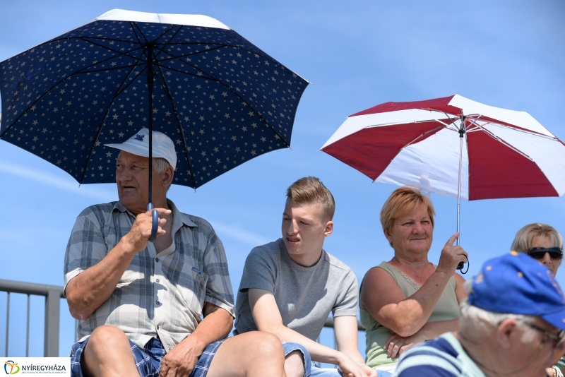 Edzőmeccset játszott a Szpari