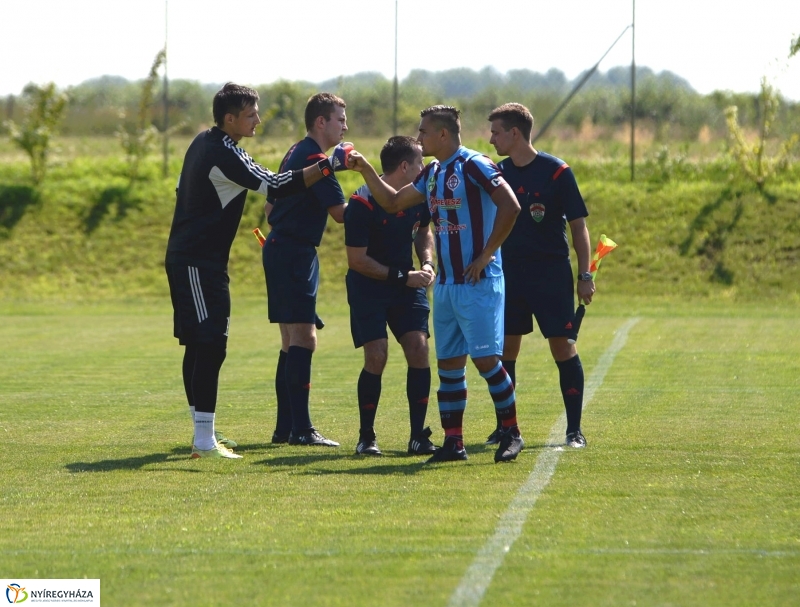 Edzőmeccset játszott a Szpari