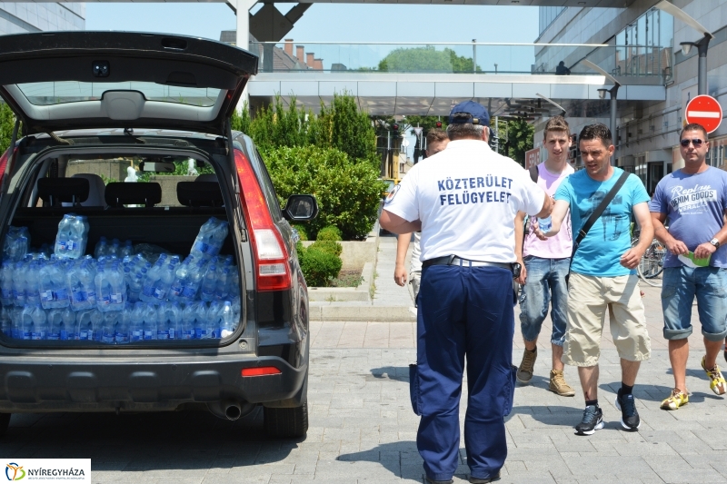 Vízosztás a belvárosban