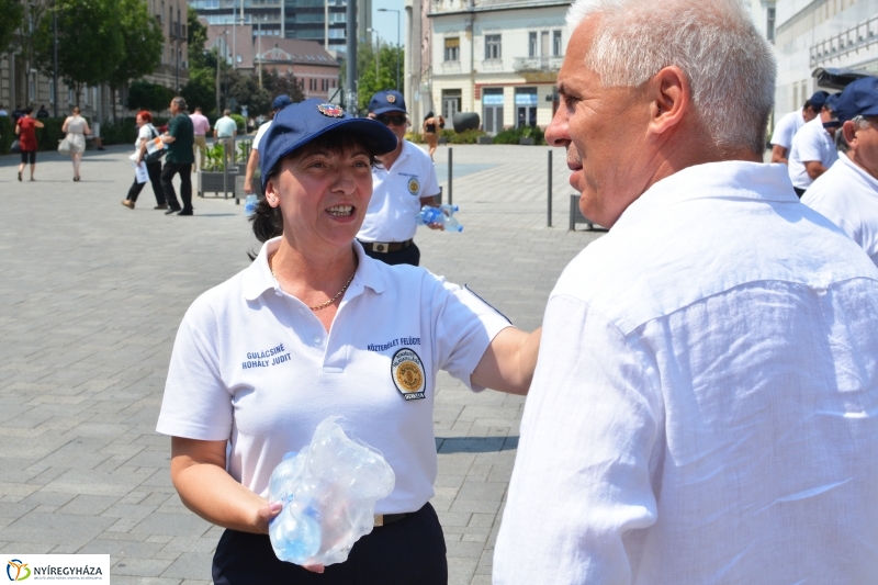 Vízosztás a belvárosban