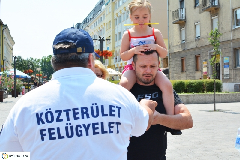 Vízosztás a belvárosban