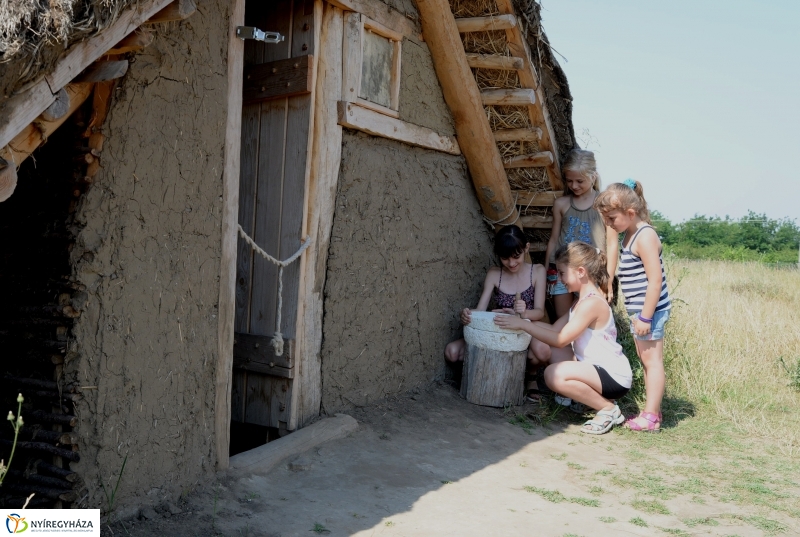 Jöttünk, láttunk visszamennénk-Árpád-kori tábor a Múzeumfaluban