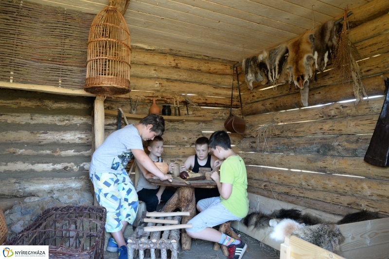 Jöttünk, láttunk visszamennénk-Árpád-kori tábor a Múzeumfaluban