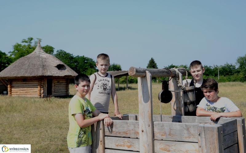 Jöttünk, láttunk visszamennénk-Árpád-kori tábor a Múzeumfaluban