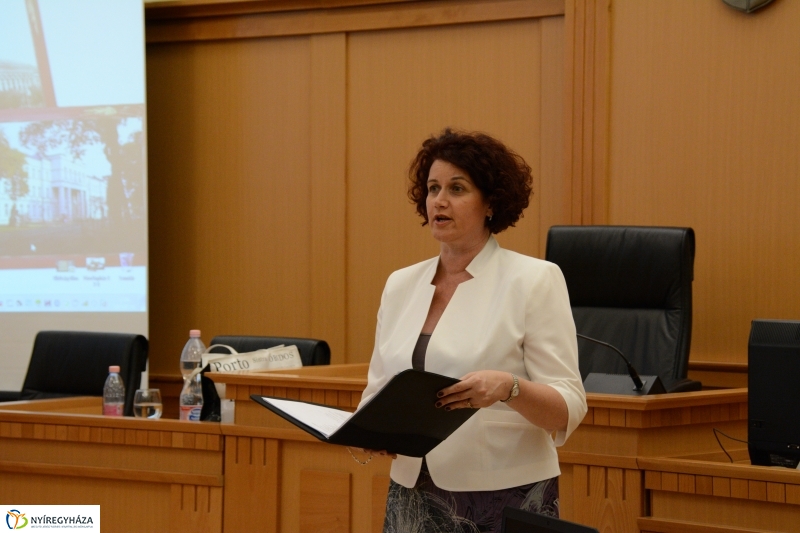 Emléktábla avatás a Bíróságon