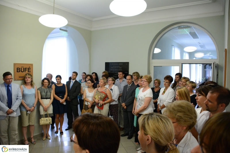 Emléktábla avatás a Bíróságon