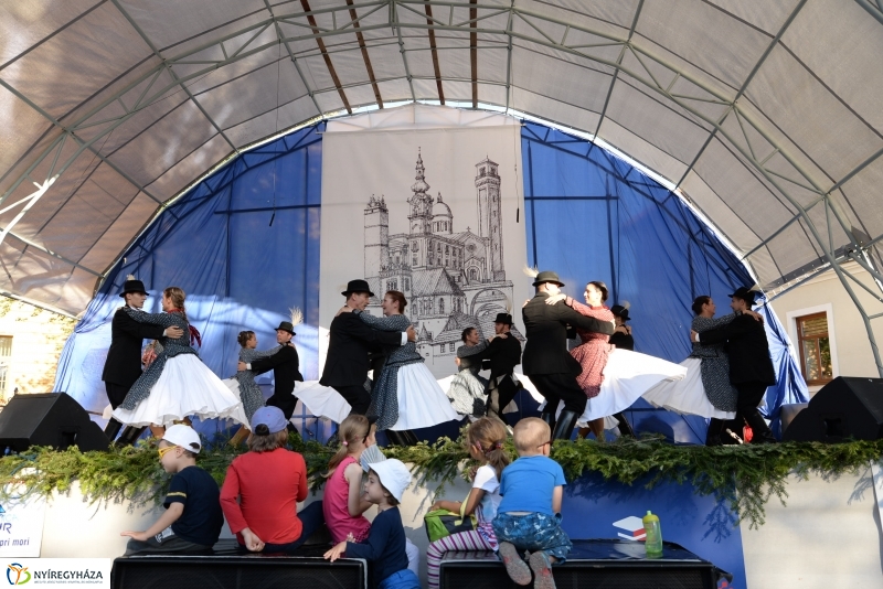 Késmárkon lépett fel a Szabolcs Néptáncegyüttes