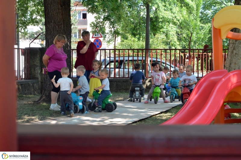 Játékokat kaptak a nyíregyházi bölcsődék 