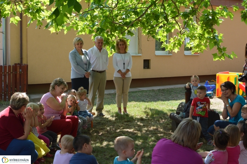 Játékokat kaptak a nyíregyházi bölcsődék 