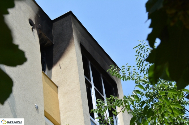 Tűzeset a Petőfi utcán