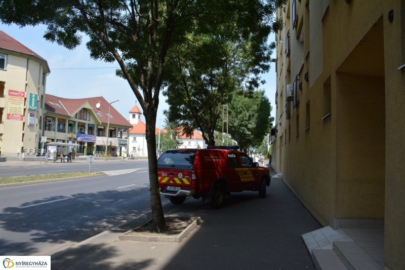 Tűzeset a Petőfi utcán