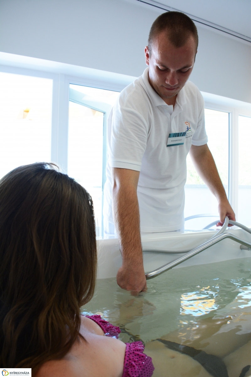 Nyári Napfény az új fürdőszárnyban