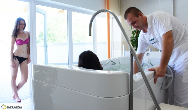 Nyári Napfény az új fürdőszárnyban