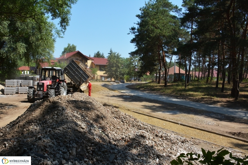 Épül, szépül Sóstó