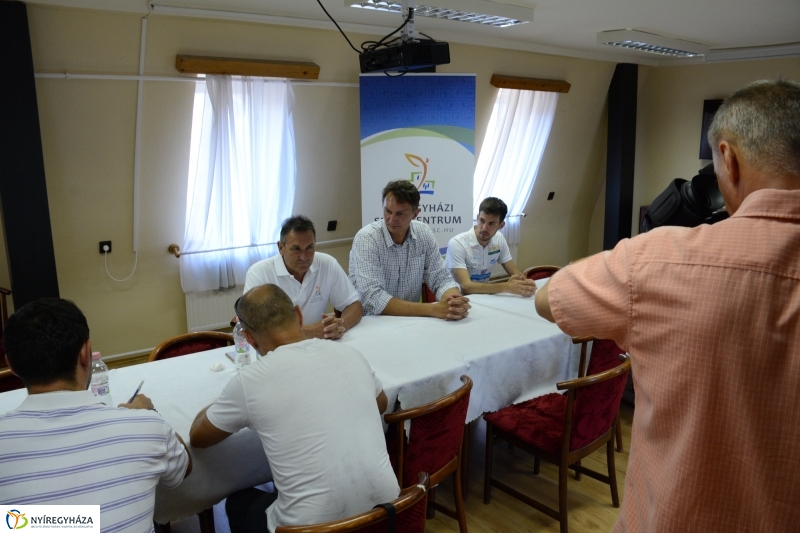 Sport sajtótájékoztató