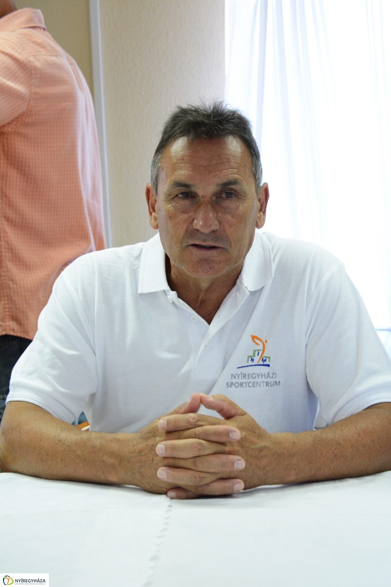 Sport sajtótájékoztató