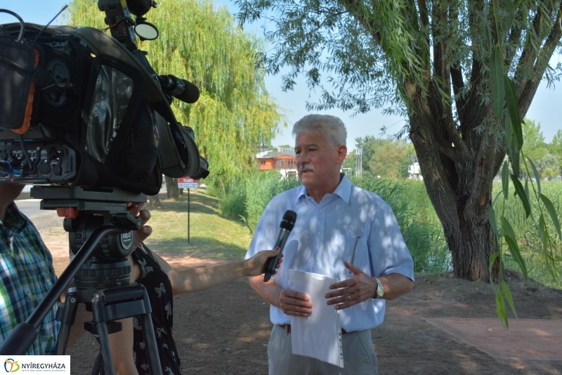 Átadták a felújított bujtosi sétányt