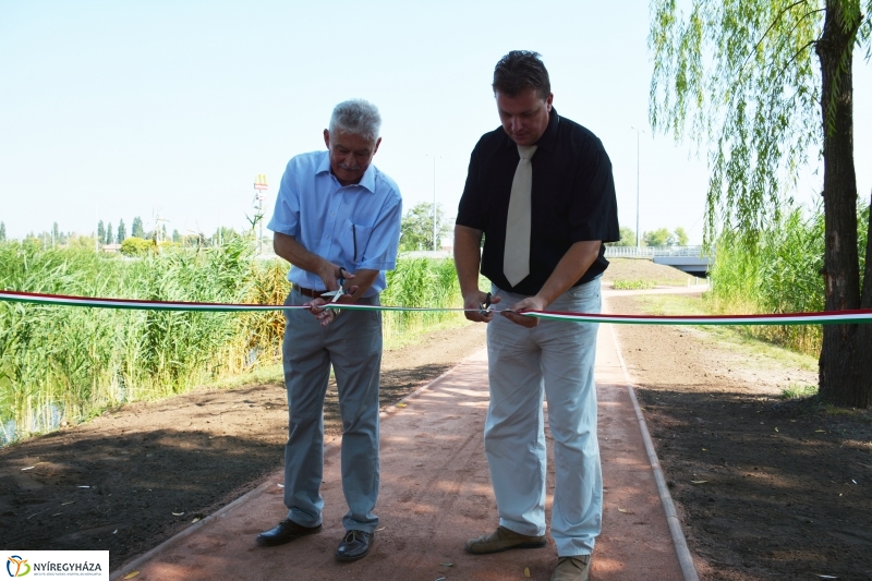 Átadták a felújított bujtosi sétányt