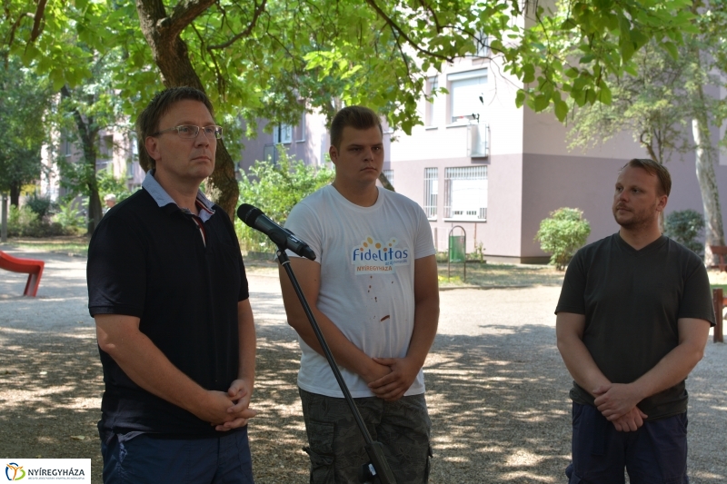 Fidelitas játszótér felújítás