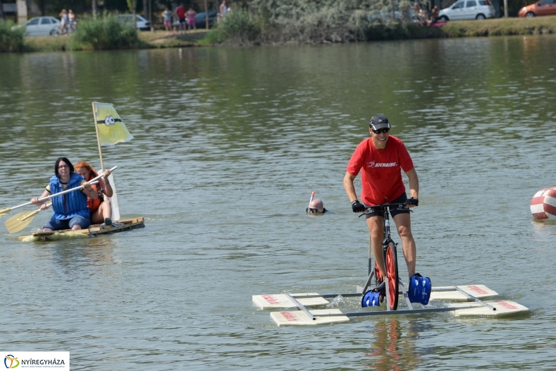 Úszó alkalmatlanságok vetélkedője