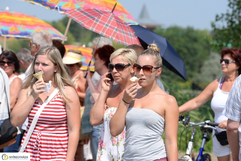 Úszó alkalmatlanságok vetélkedője