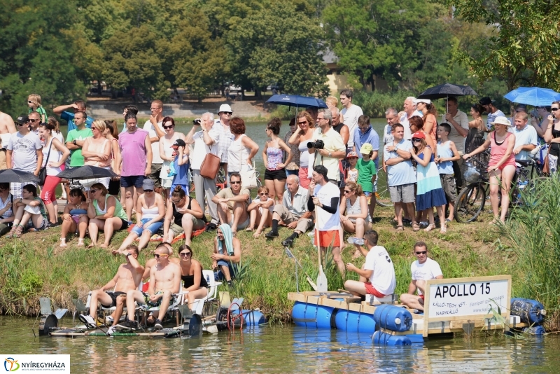 Úszó alkalmatlanságok vetélkedője