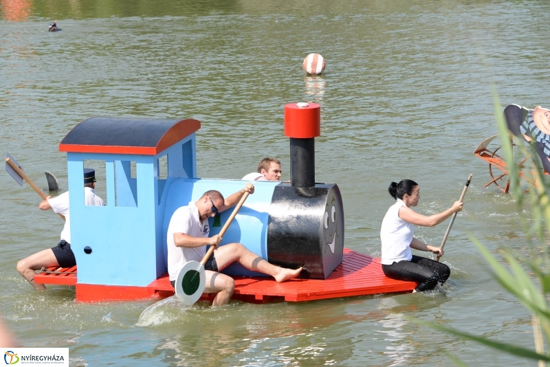 Úszó alkalmatlanságok vetélkedője