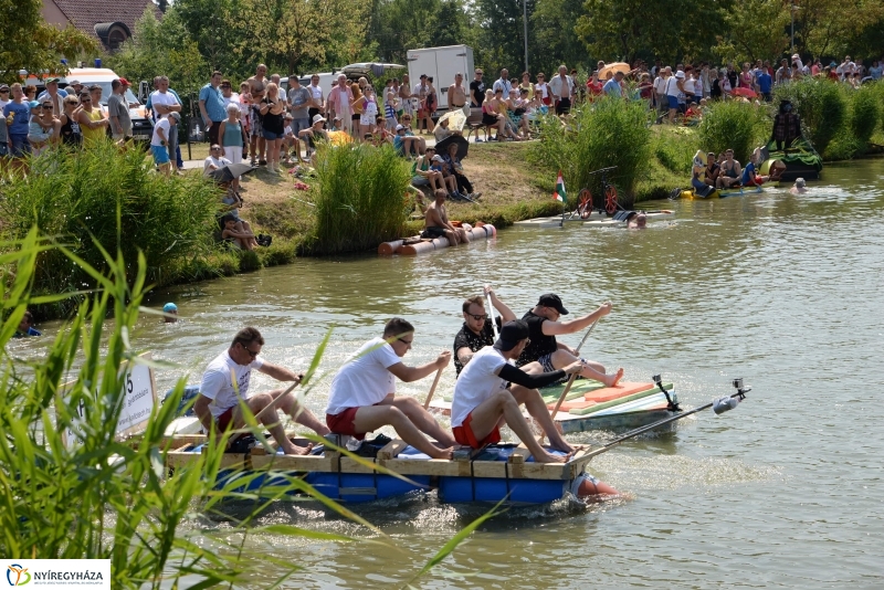 Úszó alkalmatlanságok vetélkedője