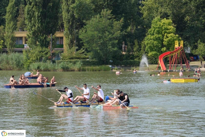 Úszó alkalmatlanságok vetélkedője