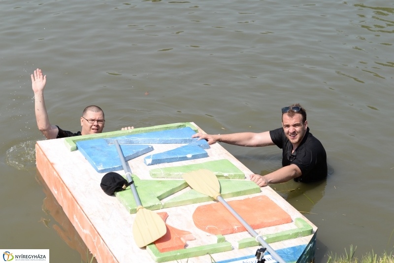 Úszó alkalmatlanságok vetélkedője