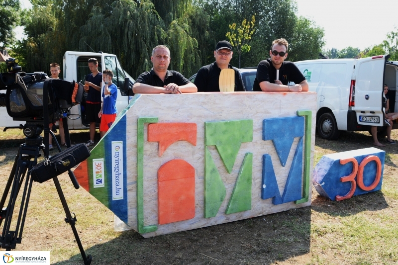 Úszó alkalmatlanságok vetélkedője