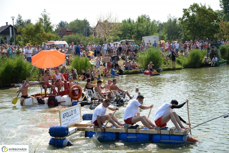 Úszó alkalmatlanságok vetélkedője