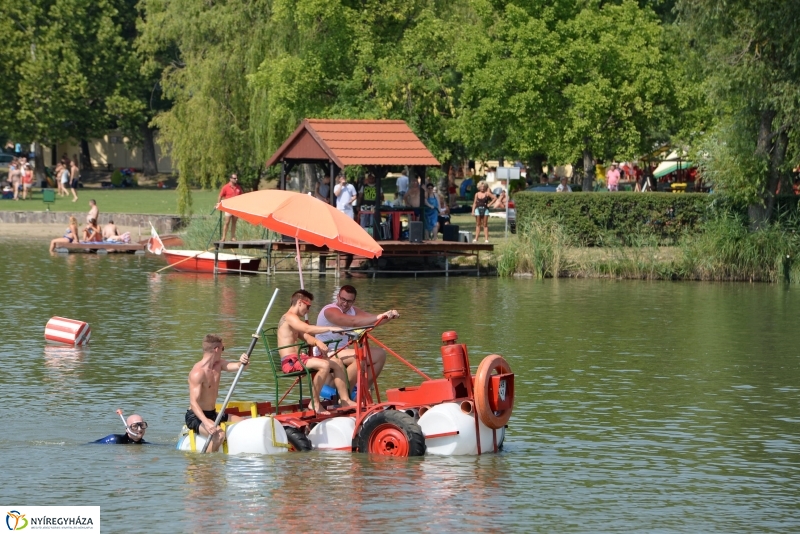 Úszó alkalmatlanságok vetélkedője